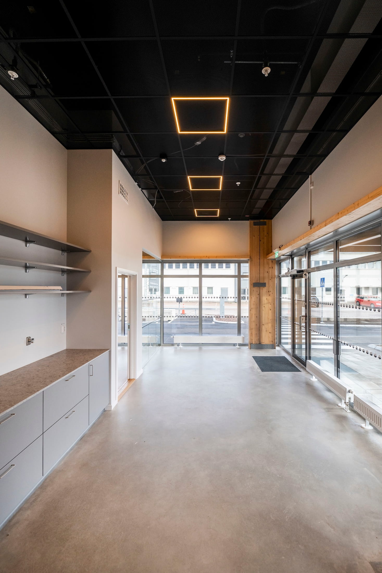 Entrén inifrån - Logicor Park Backa